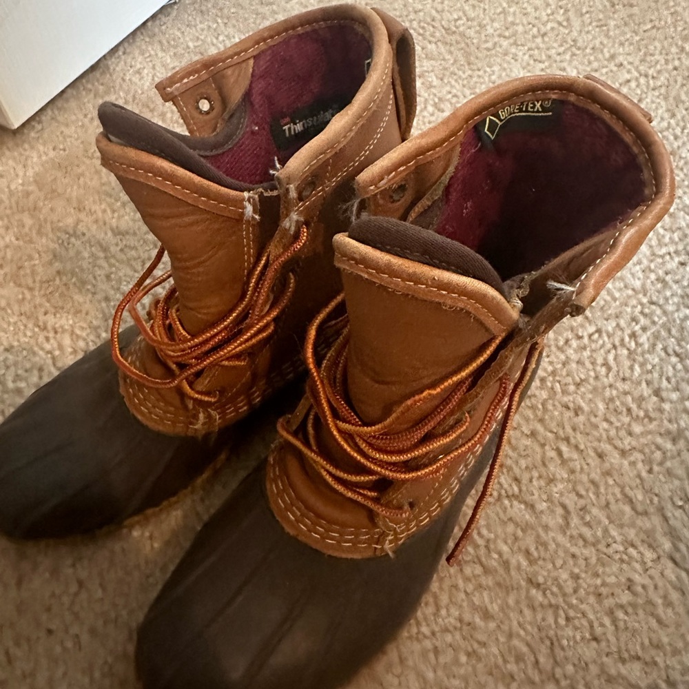 Women’s size 7.5 insulated Bean Boots L.L.Bean Goretex Snowboots